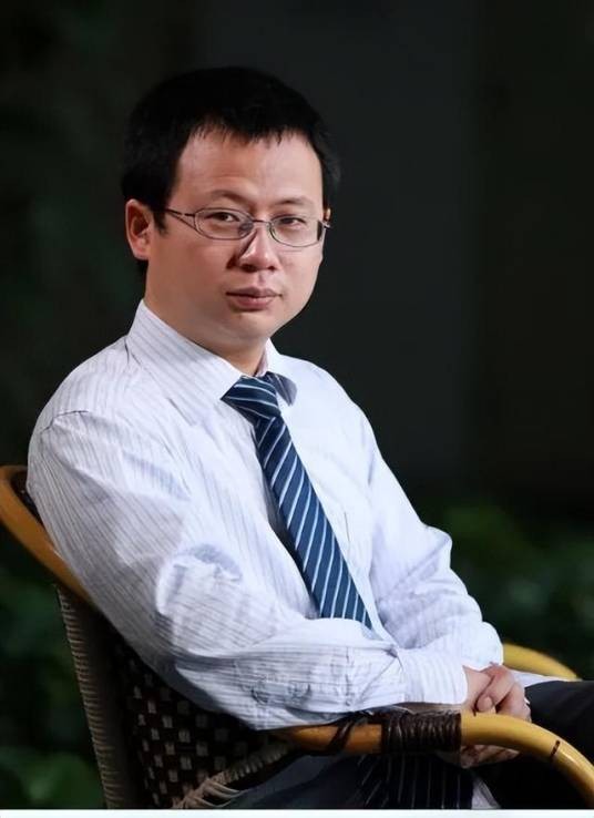 陈云霁