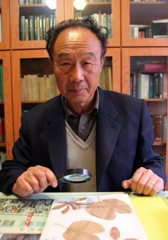 陈山(蒙古国自然科学院院士,草地学家,蒙古民族植物学家、管理家、教育家,内蒙古师范大学教授)