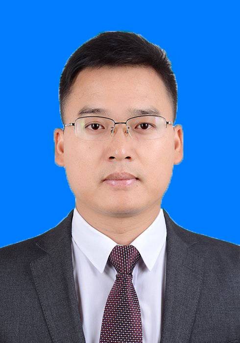 宫连虎（贵州贵安新区组织人事部副部长（试用期一年））