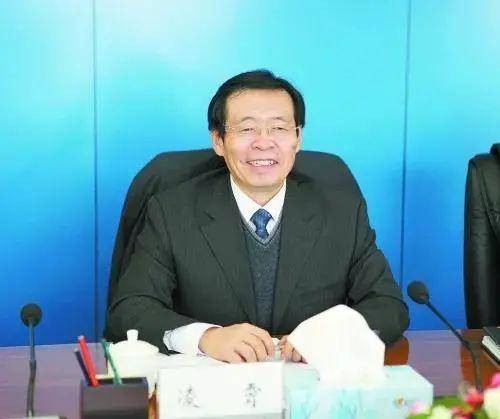 凌霄(中国石油天然气股份有限公司原副总裁)