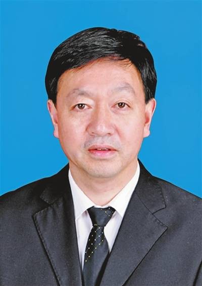 雷亚平（重庆市忠县县委副书记）
