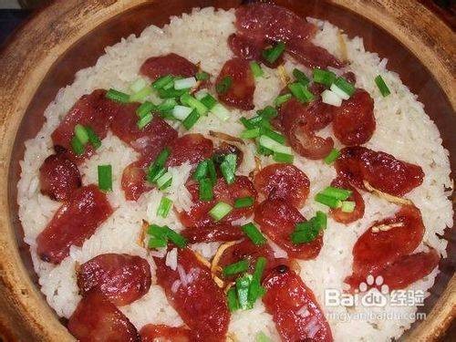 广式腊肠煲仔饭