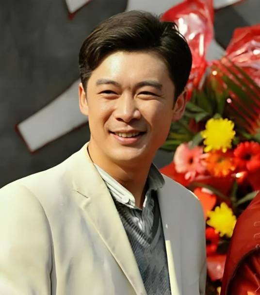 赵家信(年代偶像剧《我心灿烂》中的角色)