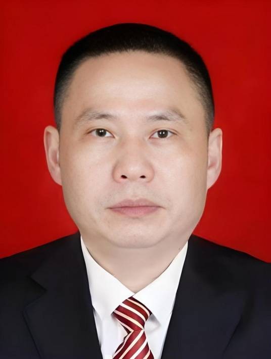 李燕杰（四川省平昌县人大常委会副主任）