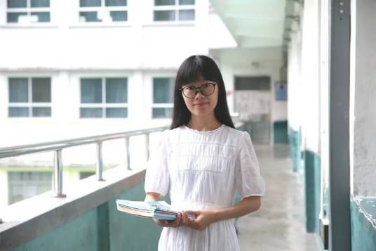 杜凤琴（宜昌市秭归县九畹溪镇芦池湾小学党支部书记、校长）