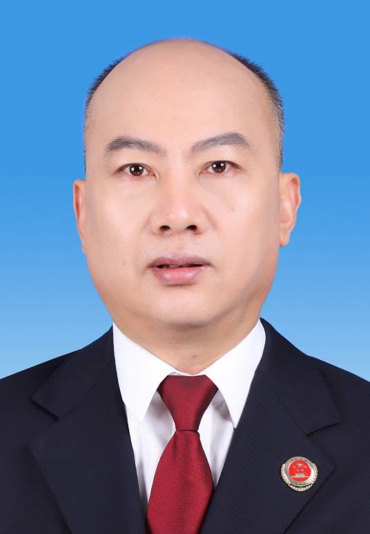 杨宇（广东省人民检察院广州铁路运输分院分党组书记、检察长、一级高级检察官）