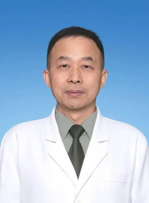 潘朝晖（中国人民解放军陆军第八十集团军医院骨科副主任）