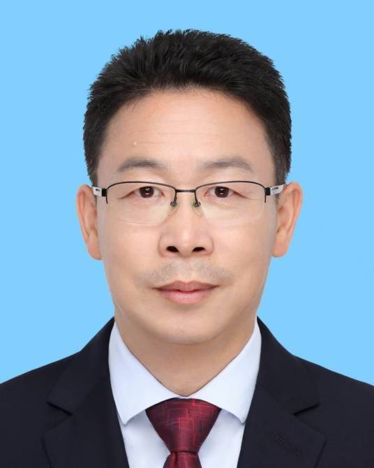 彭森（黑龙江省尚志市委常委、政府副市长）