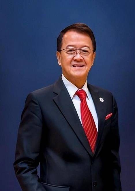 谢富年