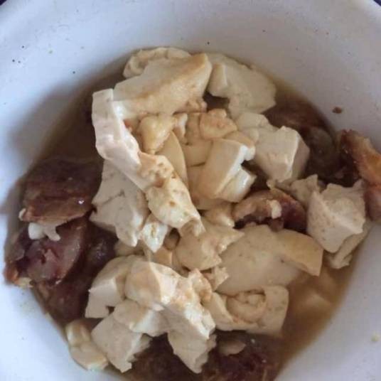 香肠炒豆腐