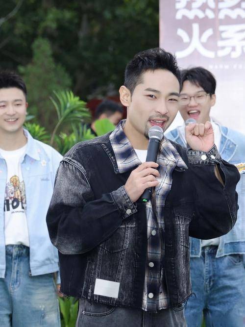 三狗（由宋木子、合文俊、李飞组成的喜剧组合）