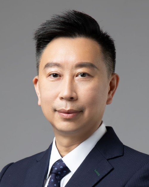 谢永强（澳门特别行政区招商投资促进局行政管理委员会主席）