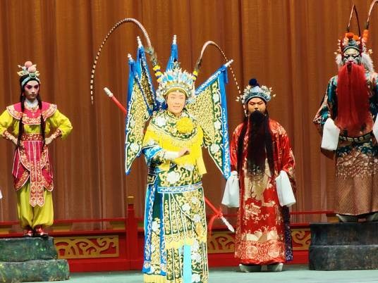 对花枪（奎生改编的京剧剧目）