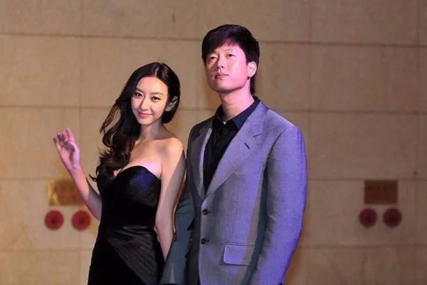 “唐一菲、姚晨、凌潇肃三人的感情太乱了”，这三个人之间究竟有多乱？