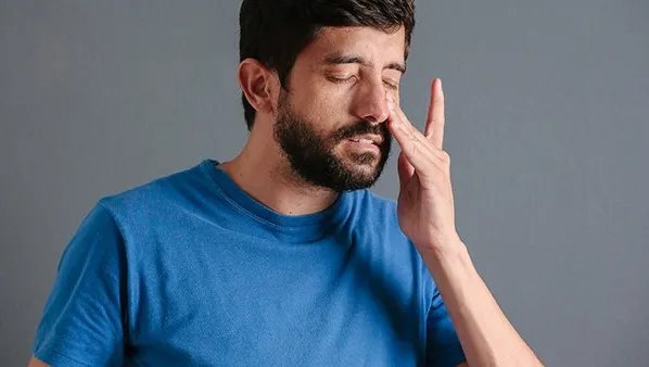 鼻涕里有血丝是怎么回事