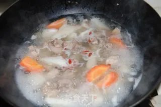 山药炖鸡汤
