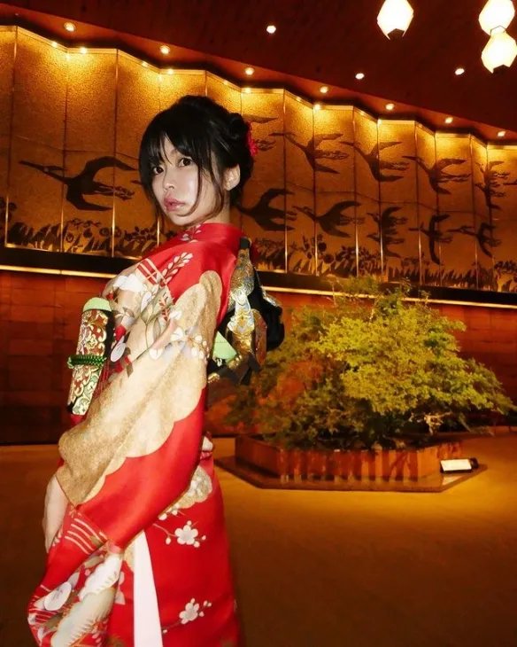 日本健身辣妹涉谷由里:身材火辣运动照叫人脸红心跳!
