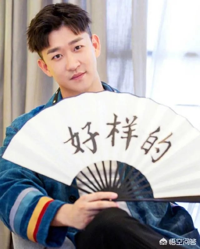 唐菀与曹云金离婚后迅速复出拍戏,你怎么看?