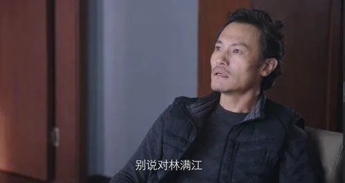你如何看待《突围》中牛俊杰辞职这件事?