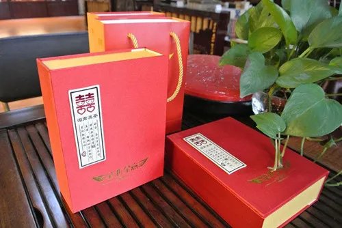 婚礼回礼送什么 结婚回礼一般回哪四样