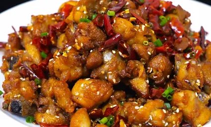辣子鸡块是什么地方的菜?属于哪个菜系?具体的做法是什么?