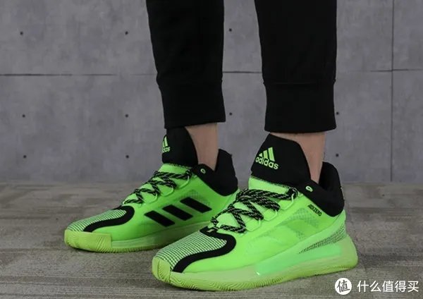 十年等待 KOBE 6绿蛇复刻,以及骚绿球鞋一览表
