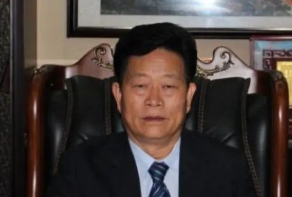 云南首富赵兴龙“赌石”,有着怎样的传奇经历?