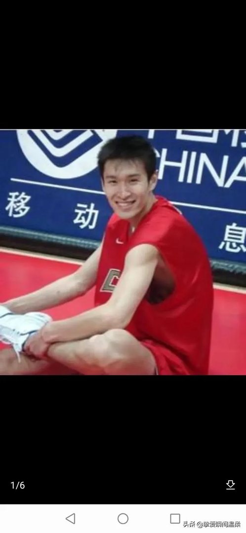 北京92:90险胜浙江,林书豪罚球绝杀存在争议,这球犯规了吗?