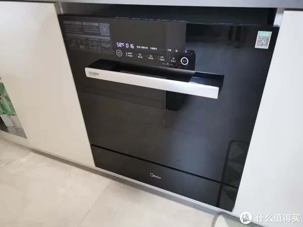 洗碗机e4报错,我是如何准确分析故障原因,一次维修搞定的