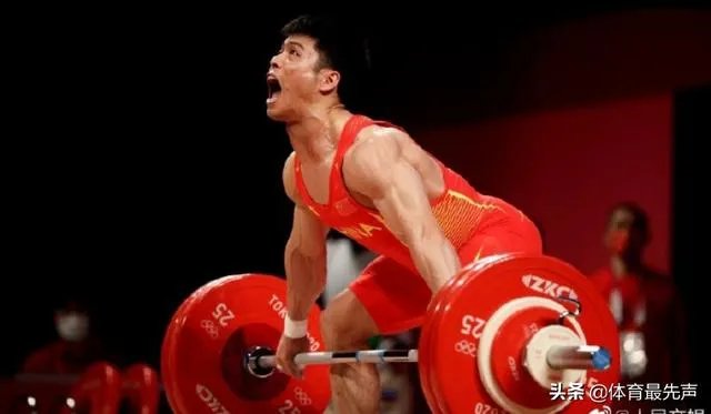 李发彬在东京奥运会上的“金鸡独立”,难道不算犯规吗?