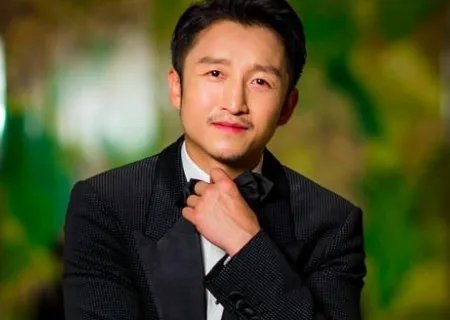 邹市明手把手教上海武警新兵拳击,他都获得过哪些奖项?