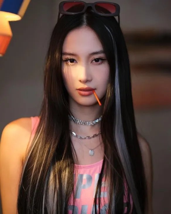 身材火辣!越南奶茶妹junvu95颜值神似Angelababy!