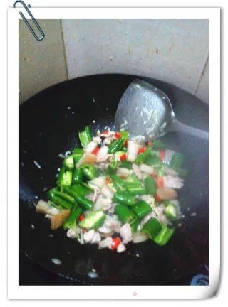 辣椒炒肉片
