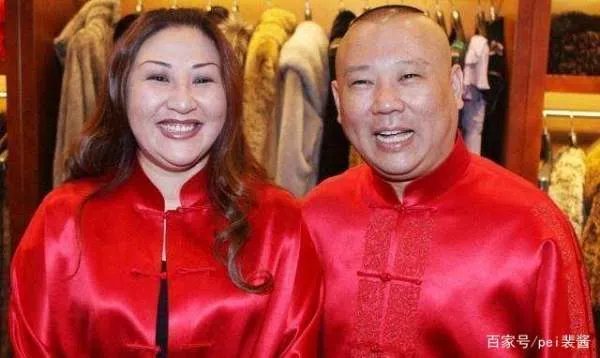 与最穷郭德纲离婚,丢弃郭麒麟远走国外,胡中惠如今怎样了?