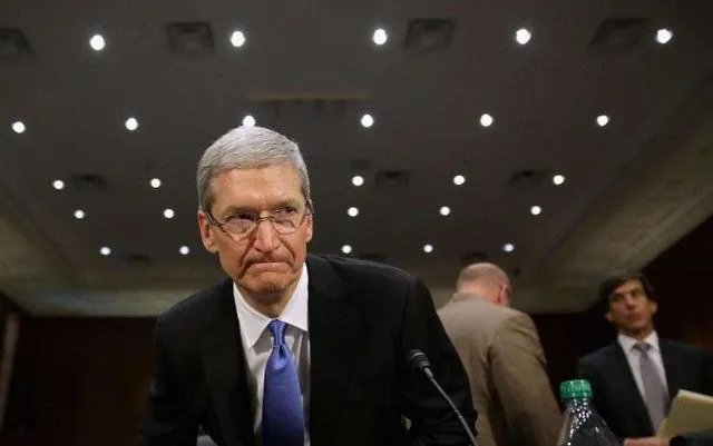 销售遇冷后iPhone 8 Plus又出现爆裂，电池或与三星同厂，你怎么看？