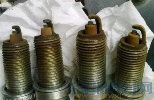 火花塞怎么清洗?火花塞多久清洗一次