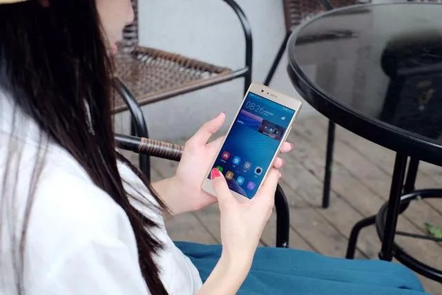 华为高端系列手机价格涨了近千元,为何销量却越来越好?
