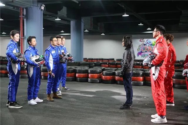 韩寒的赛车水平如何？