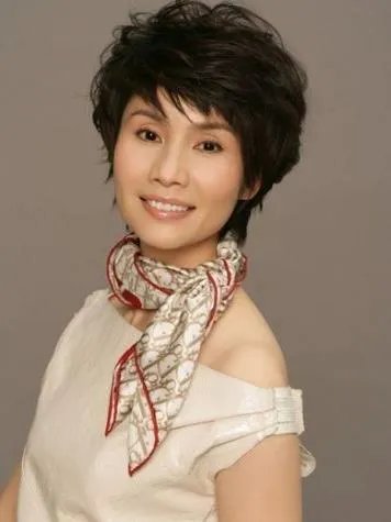 央视主持人,徐俐去哪里了?