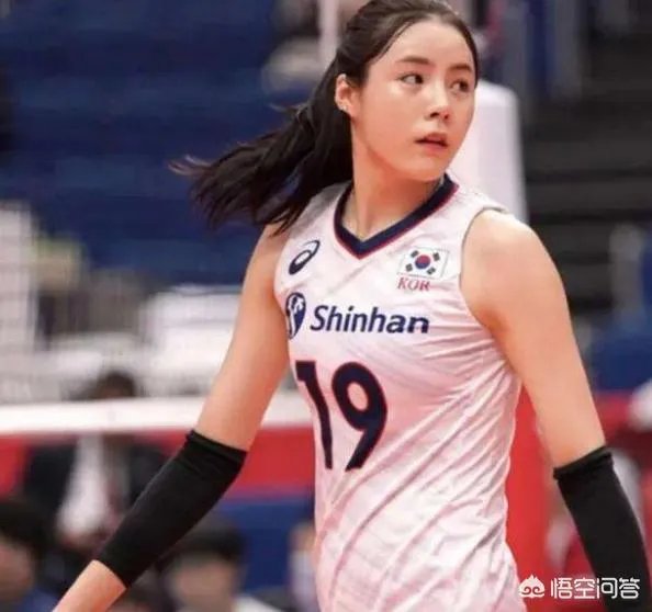 魏秋月和木村纱织,谁才是亚洲排坛的第一美女呢?你怎么看?