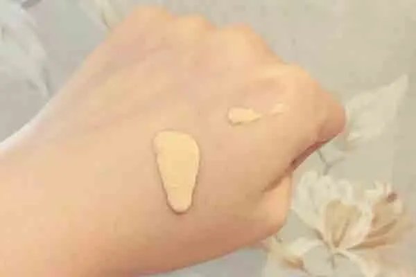 粉底液哪个牌子好?求推荐