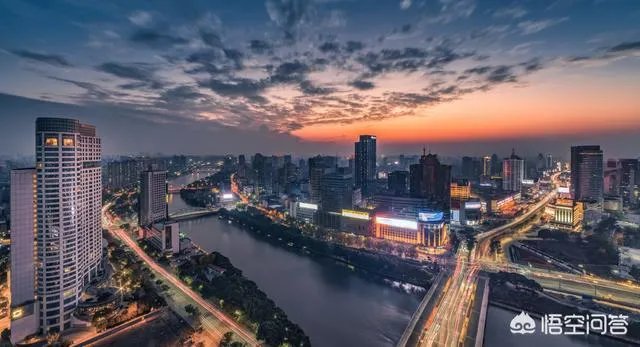 经济总量进入“万亿俱乐部”的城市有哪些?