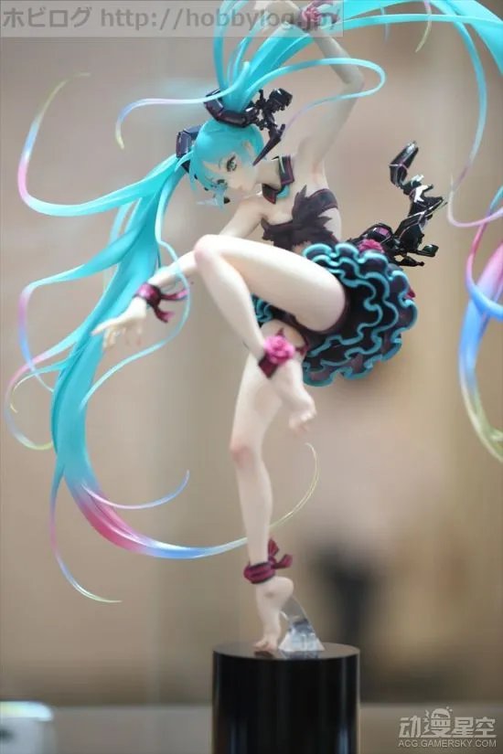 初音史上最妖娆手办出炉 这个姿势我能学一年!