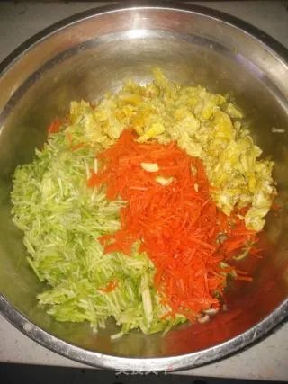 西葫芦鸡蛋饺子