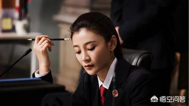 唐菀与曹云金离婚后迅速复出拍戏,你怎么看?