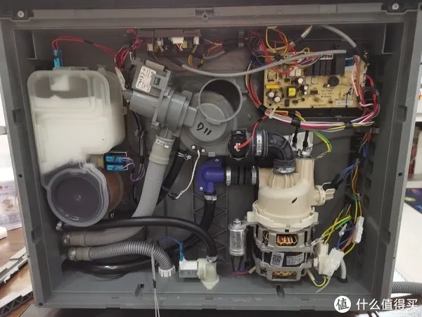 洗碗机e4报错,我是如何准确分析故障原因,一次维修搞定的
