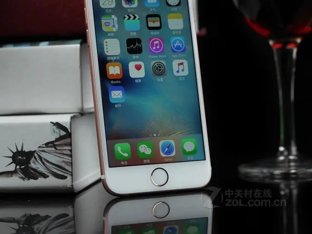 苹果6s 64G玫瑰金4680元 三网通4G网