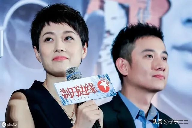在吃饭的地方碰到我前男友了,该怎么办?