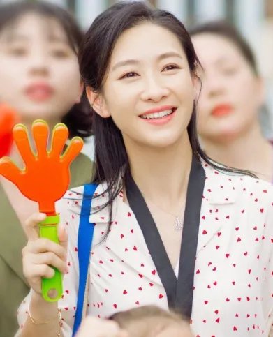 陶昕然发文为沈晓燕庆生,你如何评价《陪你一起长大》中的沈晓燕这一角色?