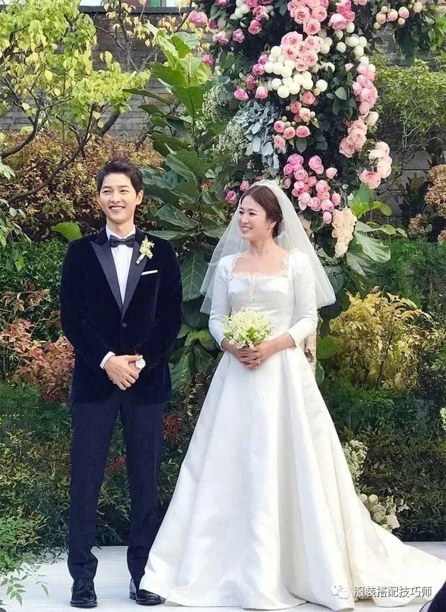 宋慧乔婚礼上穿的裙子为什么那么贵？